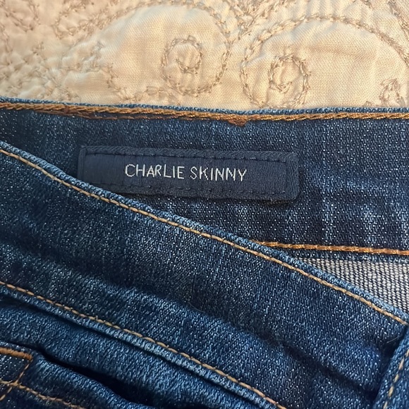 LUCKY BRAND CHARLIE SKINNY JEANS 12/31 ANKLE - Picture 4 of 16